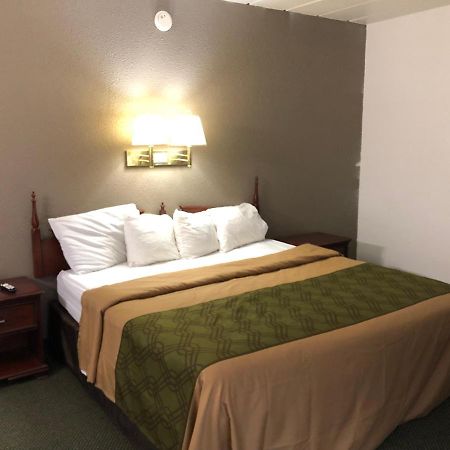 Econo Lodge Wisconsin Rapids Dış mekan fotoğraf