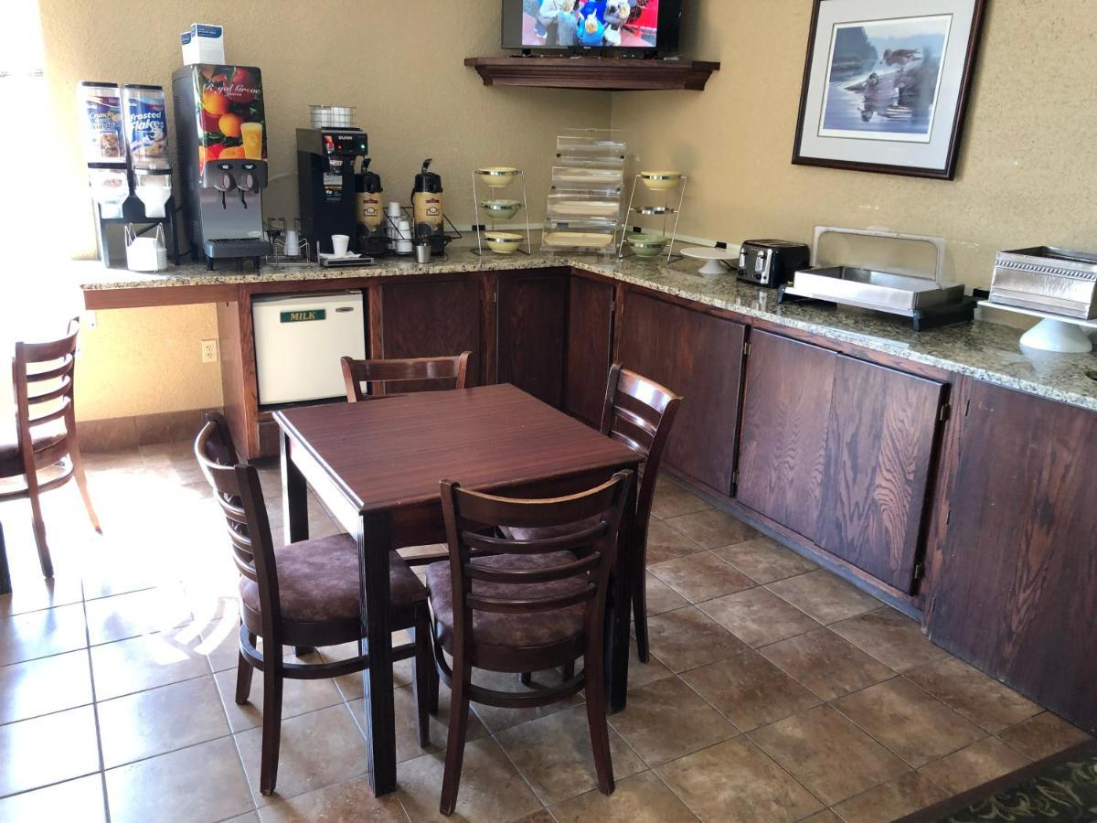 Econo Lodge Wisconsin Rapids Dış mekan fotoğraf