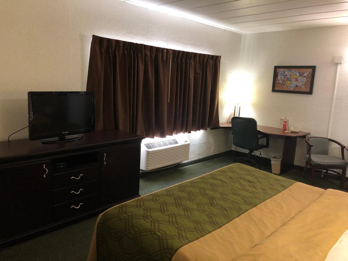 Econo Lodge Wisconsin Rapids Dış mekan fotoğraf