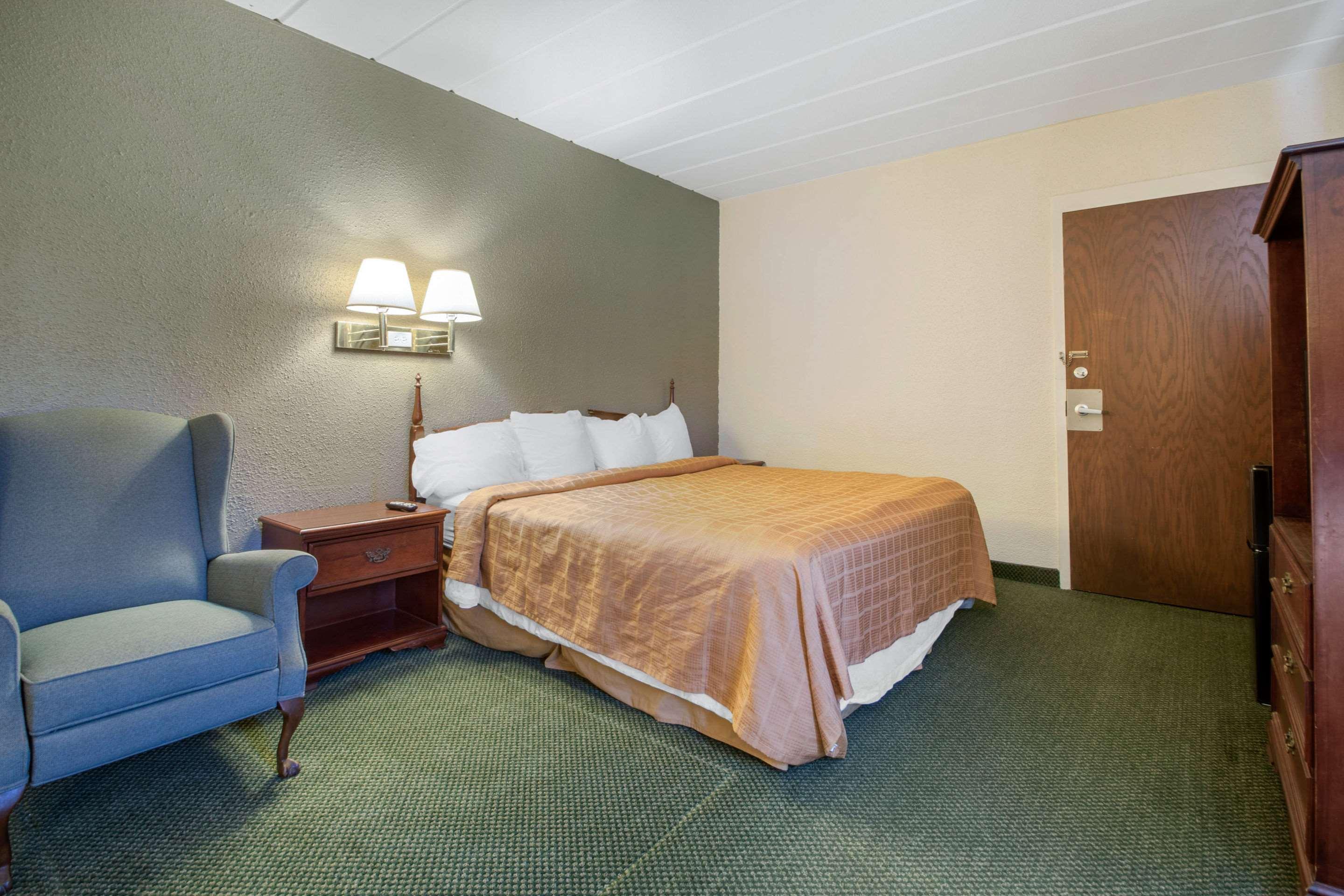 Econo Lodge Wisconsin Rapids Dış mekan fotoğraf
