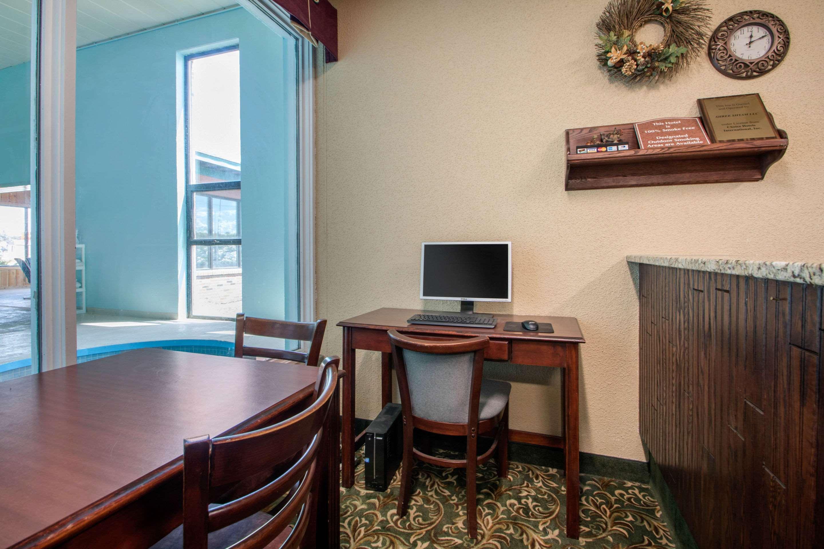 Econo Lodge Wisconsin Rapids Dış mekan fotoğraf