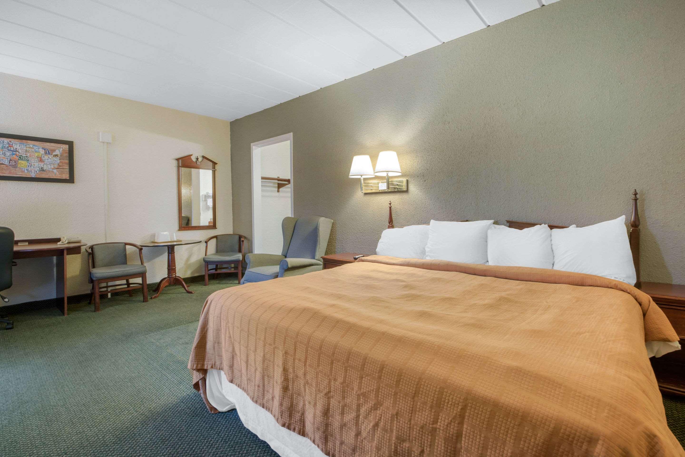Econo Lodge Wisconsin Rapids Dış mekan fotoğraf