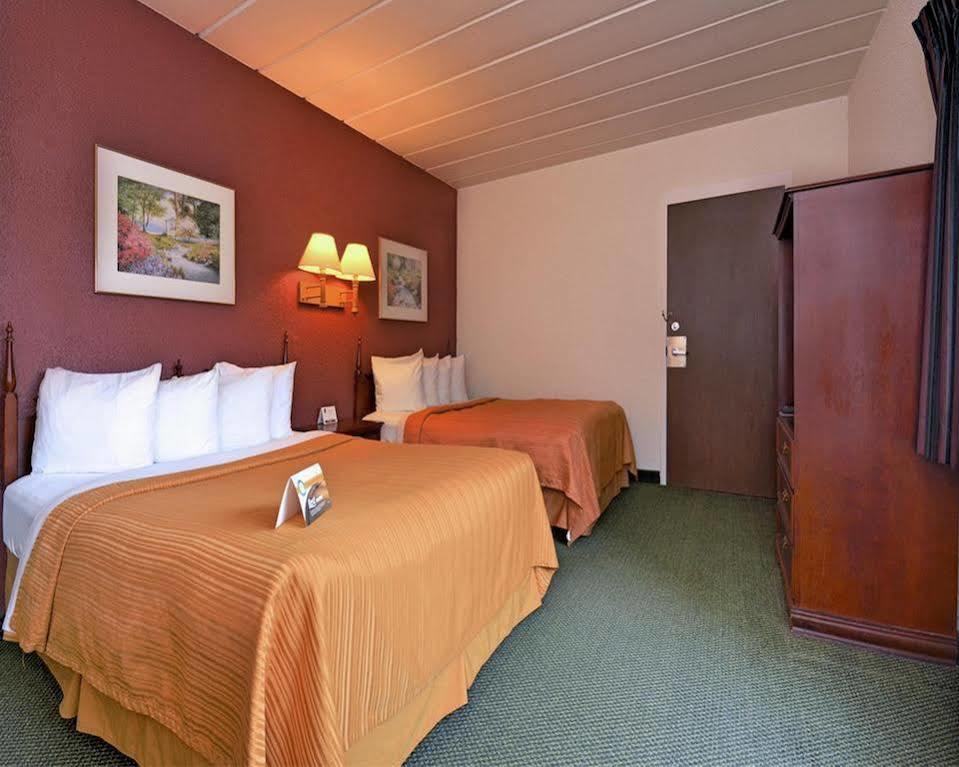 Econo Lodge Wisconsin Rapids Dış mekan fotoğraf