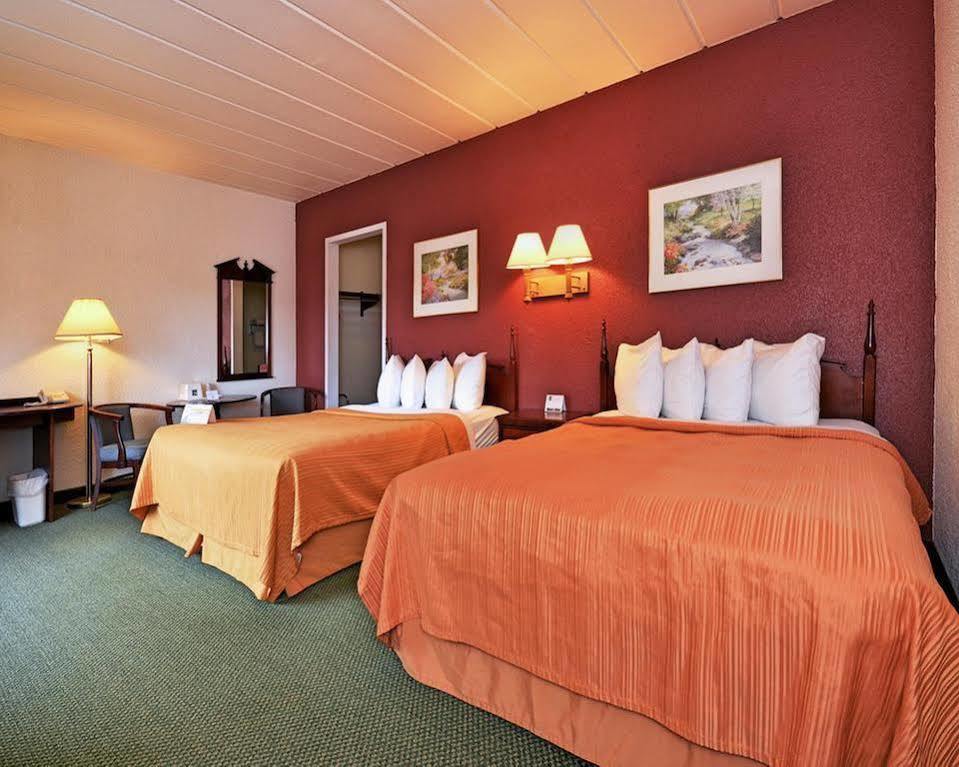 Econo Lodge Wisconsin Rapids Dış mekan fotoğraf